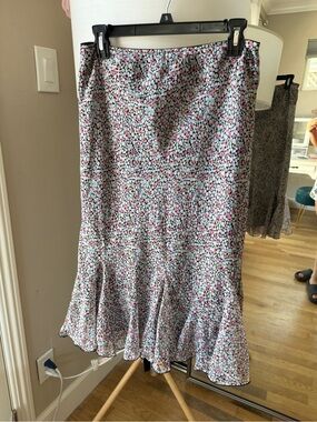 Midi chic skirt